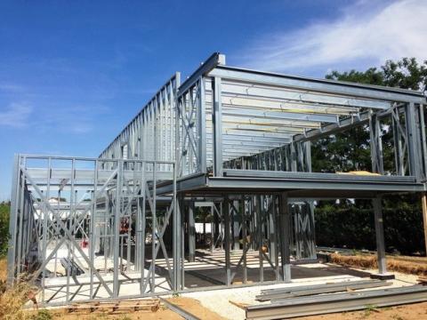 Construction d'une maison individuelle à ossature métallique à Bischwhir (68)